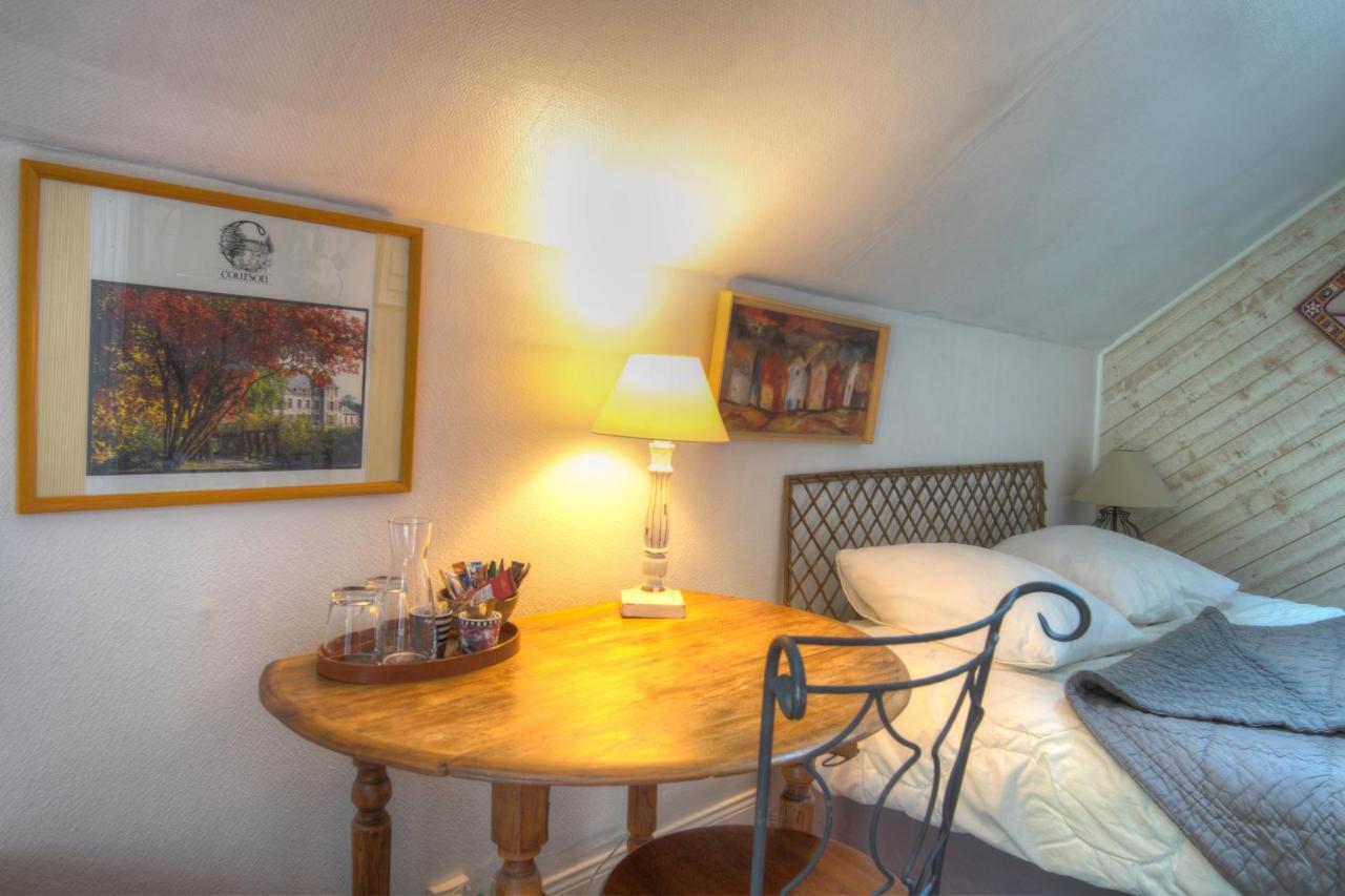 Bed and Breakfast Maison Prairie Bonheur Magny-les-Hameaux Exteriér fotografie